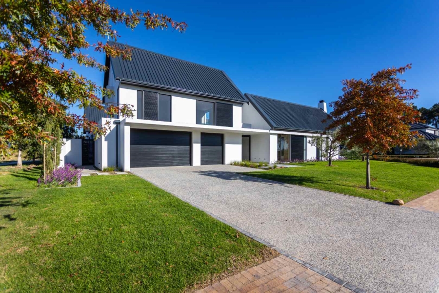 5 Bedroom Property for Sale in Val De Vie Estate Western Cape